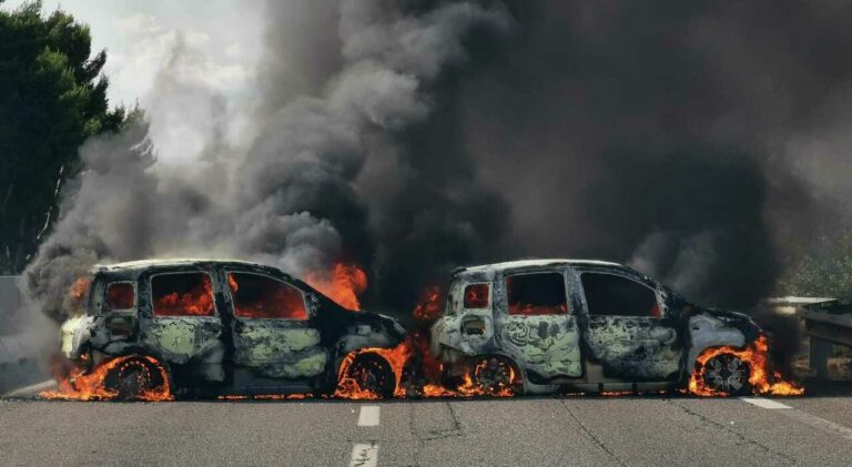 Assalto armato ad un portavalori nel Brindisino, spari e auto in fiamme