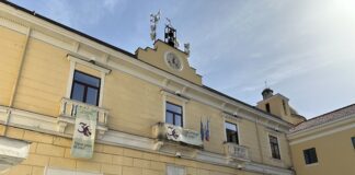 Cesa, appalti per 2,5 milioni di euro. Dietrofront del comune: gara aperta per Palestra del Fanciullo e Centro antiviolenza