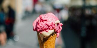 Santa Maria Capua Vetere, accusa malore dopo aver mangiato gelato: 25enne in gravissime condizioni, ipotesi shock anafilattico