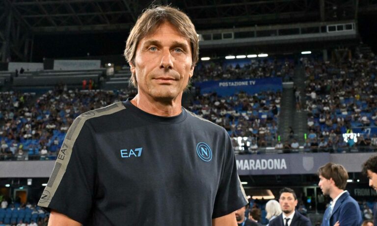 Napoli, Conte: “A Verona risvegliati vecchi scheletri. Del mercato chiedete alla società”