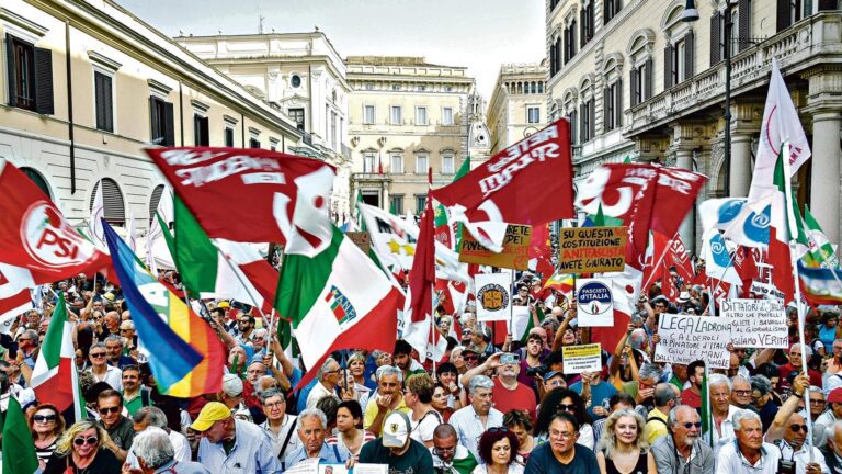 Referendum contro l’autonomia, raccolte 500mila firme: “La mobilitazione proseguirà fino all’ultima data utile”
