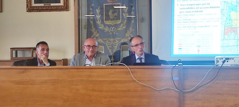 Aversa, presentato ai consiglieri comunali  il Piano traffico: si punta a ridurre la congestione delle strade del 40%