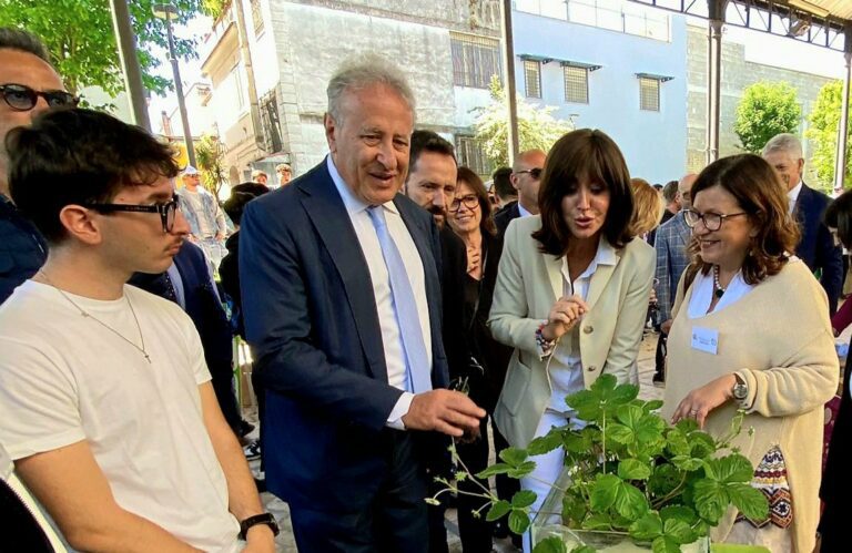 Caivano, nuovo corso di laurea dedicato alle nuove tecnologie applicate all’agricoltura. L’annuncio di Bernini