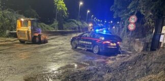 Frana in strada a Gragnano, evacuate 20 persone: non ci sono feriti