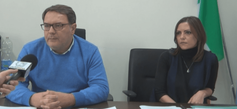 Cesa, giudizio immediato per il sindaco Guida e il suo vice Guarino: sotto processo per diffamazione ai danni del giornalista De Michele