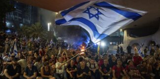 Guerra in Medio Oriente, al via lo sciopero generale in Israele. Hamas: “Gli ostaggi morti perché Netanyahu non ha accettato la tregua”