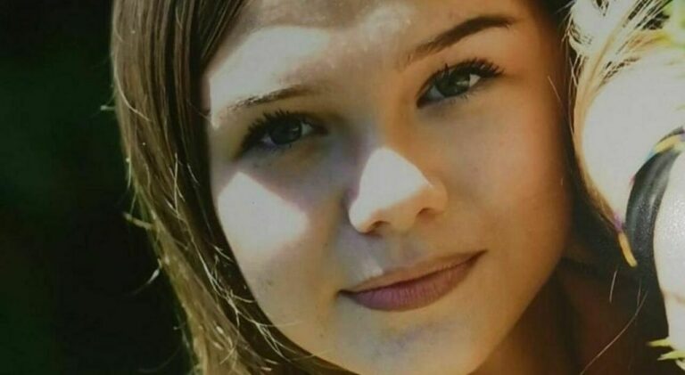 Tredicenne caduta dal tetto a Piacenza, il pm: “Aurora ha tentato di aggrapparsi, lui la colpiva”