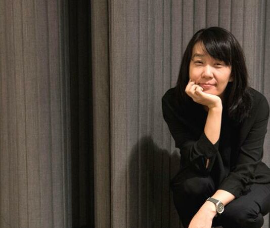 Han Kang vince il Nobel per la Letteratura: “Connessioni tra corpo e anima, diventata innovatrice con uno stile sperimentale”