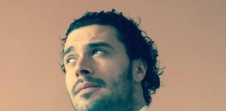 Nuova giunta, la confederazione degli 11 pressa Santillo: in pole Indaco e Ragozzino. D’Ambrosio in minigonna sexy