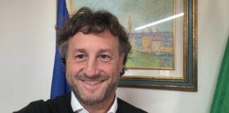 Aversa, servizio mensa scolastica al palo per colpa di Oliva: genitori pronti alla protesta