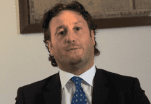 Aversa, Oliva vuole epurare anche il capo dell’area tecnica D’Angelo. Sullo sfondo i campi da padel dei Tulipano, parenti di Virgilio