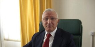 Aversa, l’intervento di Isidoro Orabona: “Il sindaco Matacena con il guinzaglio di Zannini”