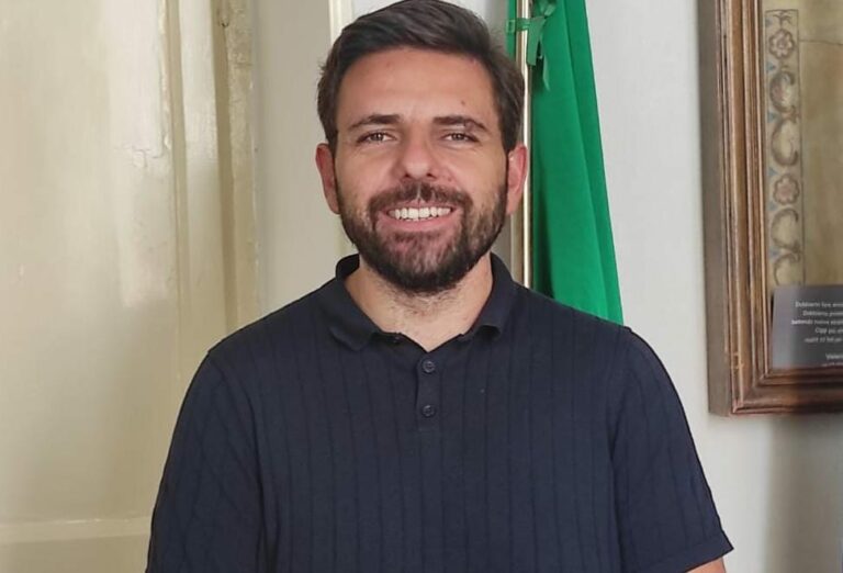 Aversa, Palazzo: “Diana ha il dovere di partecipare alle riunioni della commissione Ambiente, serve dialogo”