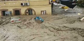 Spagna, alluvione a Valencia: 62 morti. Gli esperti: “Fenomeni meteo mai visti in cent’anni”