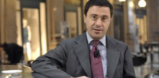 VIDEO INTERVISTA Italo Bocchino presenta il suo libro ad Aversa: “Vengono smontate tutte le fake news della sinistra”