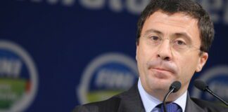 Aversa, domenica presentazione del libro di Italo Bocchino “Perché l’Italia è di destra”. Evento al Chiostro di San Francesco