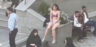 Iran, ragazza si spoglia in università: ecco cosa sappiamo dell’immagine diventata simbolo