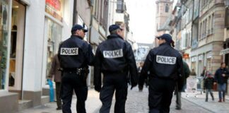 Finito il sequestro di 4 dipendenti di una pizzeria a Parigi. Fermato l’autore, è il figlio dei titolari