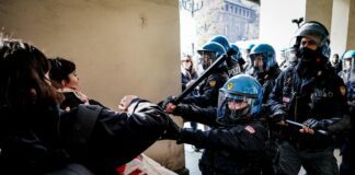 Corteo studenti Pro Pal a Torino: “Governo e Schlein complici del genocidio”. Tensioni con le forze dell’ordine