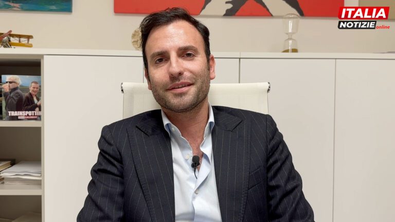 Aversa, mozione di sfiducia all’assessore De Cristofaro. L’opposizione: “Ha mentito in aula, condotta inaccettabile”