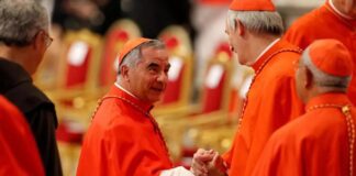 Il conclave comincia il 7 maggio, chiude la Cappella Sistina. Becciu verso un passo indietro