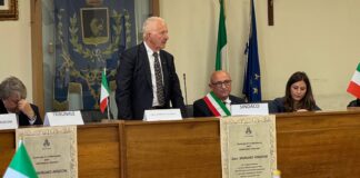 Aversa, cittadinanza onoraria al generale Mariano Angioni. Matacena: “Esempio di integrità, coraggio e dedizione”