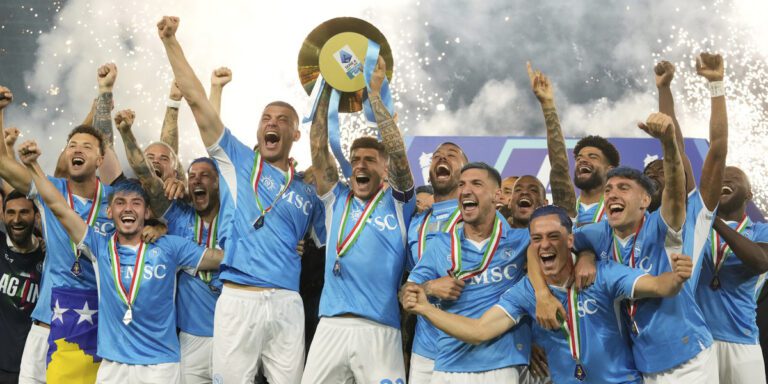 Napoli campione d’Italia per la quarta volta, in Campania esplode la festa