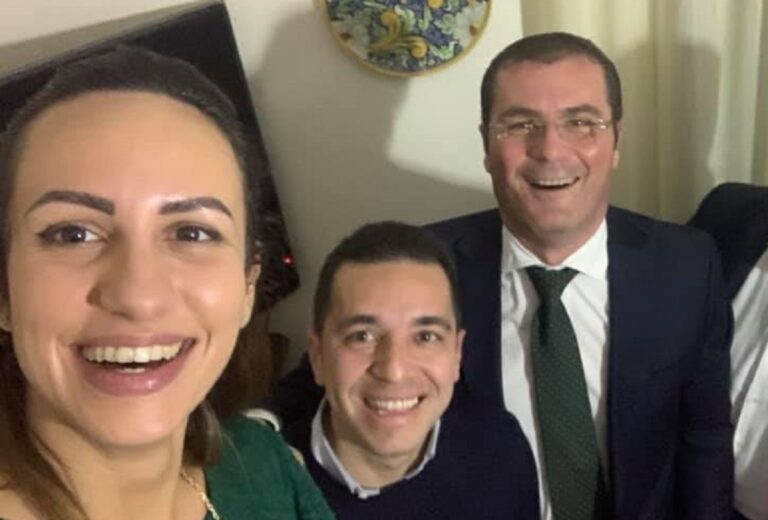 Aversa, nota contro la dirigente D’Angelo: Olga Diana invoca il segreto di Pulcinella. Poi si paragona a Zannini e Innocenti