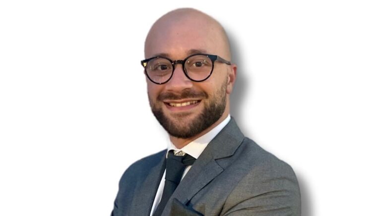 VIDEO Cesa Futura, Oliva: “Il sindaco Guida risponda su assunzioni e incarichi ai parenti degli amministratori”. E Fiorillo?
