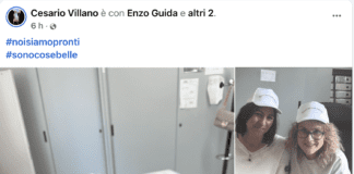 FOTO Cesa, dipendenti comunali in municipio con i cappellini elettorali della maggioranza: che scempio