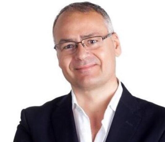 Orta di Atella, arrestato l’assessore Tonino Russo: avrebbe chiesto 20mila euro per una licenza