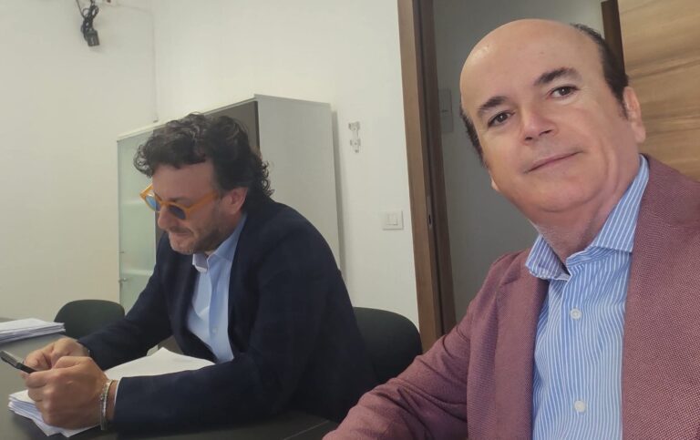 Aversa, al vaglio della procura il possibile incarico a Ibello: l’avvocato sponsorizzato dall’assessore Oliva, suo amico e supporter politico