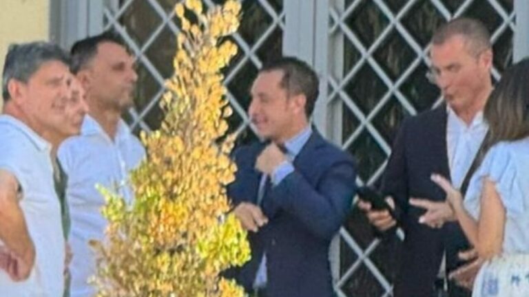 Mottola con un piede in Aversa Moderata, Innocenti si rafforza. Matacena stufo di Dello Vicario, Asi a Di Virgilio per indebolire gli azzurri
