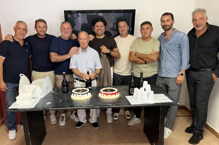 FOTO Real Normanna, festa per gli 82 anni di don Peppino De Michele. Oggi al Bisceglia presentazione della squadra