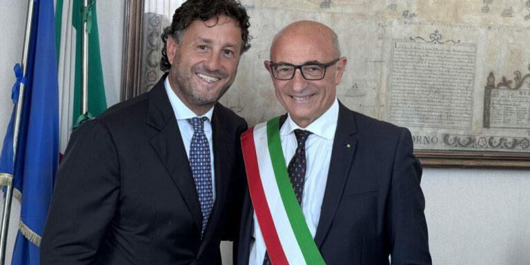 Aversa, mensa scolastica: Oliva trama contro Innocenti. E Matacena scarica le colpe su Golia, è la fiera delle bugie