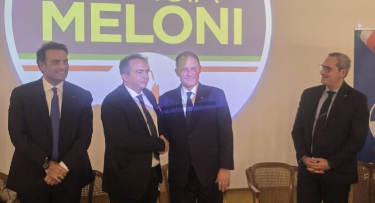 Regionali, Santangelo: “Cirielli leader di alto profilo, l’avversario un qualunquista. Caserta decisiva per la vittoria del centrodestra”