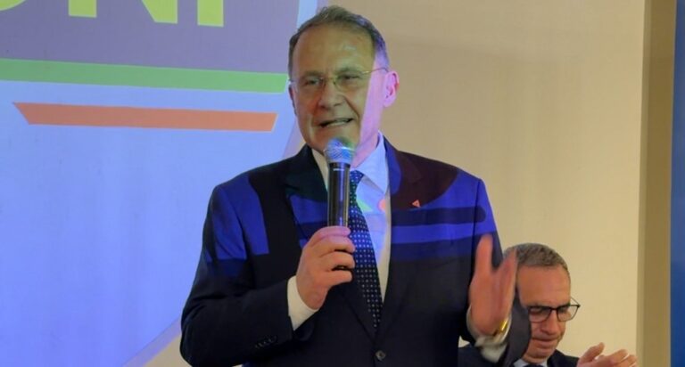 VIDEO Cirielli: “Con me in Regione Campania gli uomini di De Luca se ne scapperanno, serve un pool sugli appalti”