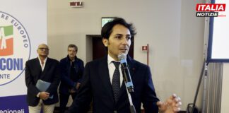 VIDEO Convention Fi Caserta, applausi per Pietro Consoli: “Serve l’impegno di tutti per migliorare la Campania”
