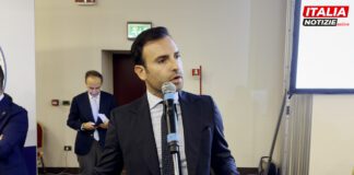VIDEO De Cristofaro strappa appaluisi alla convention di Fi a Caserta: “Sviluppo locale e filiera istituzionale per dare risposte immediate al territorio”