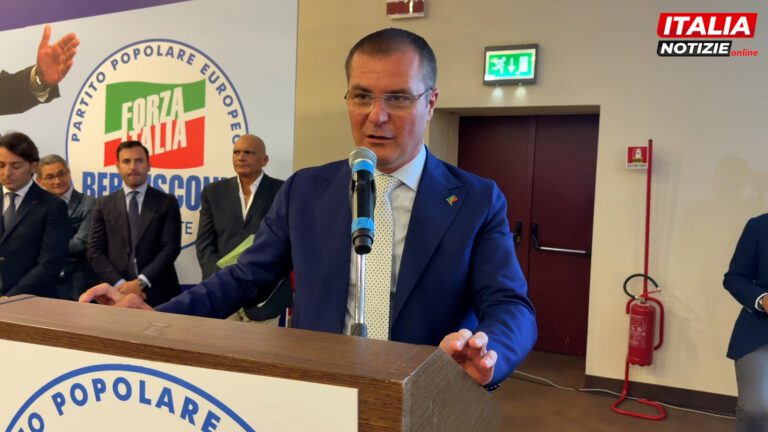 VIDEO Caserta, 1500 persone alla convention di Forza Italia. Zannini: “Si apre una nuova grande stagione”