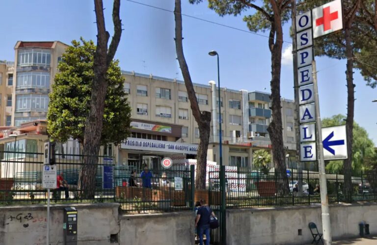 Ospedale Moscati Aversa, bloccare il trasferimento di Oncologia al Melorio: la politica non può “lucrare” sulla pelle dei pazienti