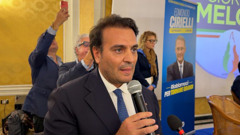 VIDEO Regionali, Cangiano: “La sinistra si vergogna di Fico. Grande entusiasmo per Fratelli d’Italia, Cirielli vincerà”