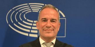 Aversa, Mincione (AVS): “Matacena abbia uno scatto di orgoglio e si dimetta, la città paga per il fallimento amministrativo”