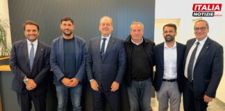 VIDEO Il sottosegretario La Pietra in visita all’Ortofrutticola del Ponte. Stellato: “Grande attenzione di governo e Fdi per agro caleno e provincia di Caserta”