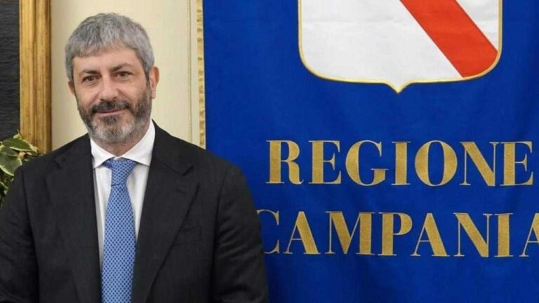 Prima seduta del consiglio regionale della Campania il 29 dicembre, Fico espone il programma di governo