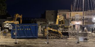 Cesa, demolito Palazzo D’Ettore: dubbi sui crediti edilizi e sulla legittimità dell’abbattimento