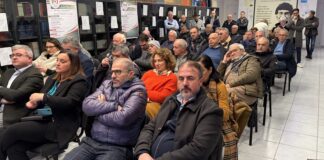 FOTO Cesa, soltanto i soliti noti all’iniziativa del Pd. Tra i presenti Mangiacapra e Autiero: consueto tira e molla