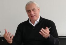 Caso Epstein, Nicola Caputo triturato da giornali e social per un caso di omonimia