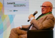 Ottant’anni di filosofia e poesia, incontro speciale con Giuseppe Limone all’ex Municipio di Atella