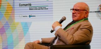 Ottant’anni di filosofia e poesia: incontro speciale con Giuseppe Limone all’ex Municipio di Atella